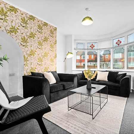 Stylish 3 Bedroom House - Parking - Garden - Great Barr - Netflix - Top Rated -121J Бірмінгем Екстер'єр фото